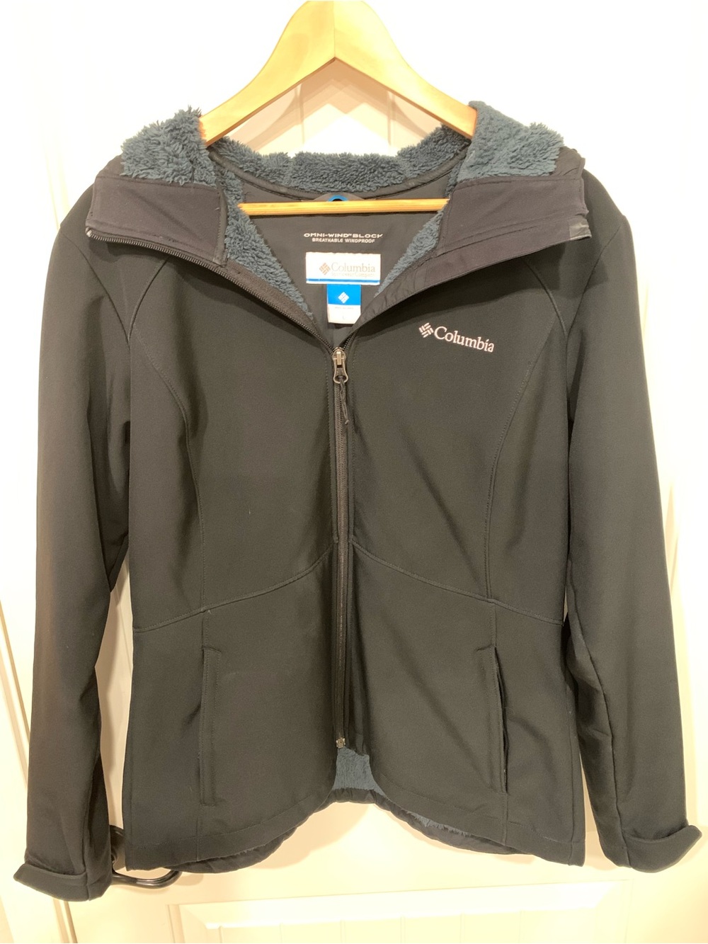 Women’s Columbia Sportswear Omni-Wind Block Softshell Fleece-Lined Hooded Jacket
